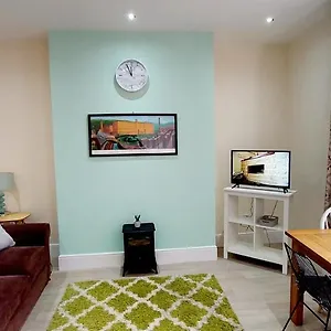 https://beautiful-1-bed-apartment-in-shipley.yorkshirehotels.net